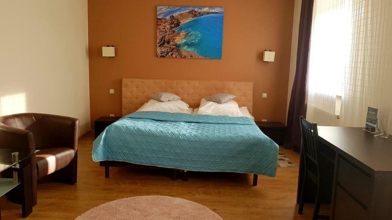 Hotel 104 斯塔加德什切青 外观 照片